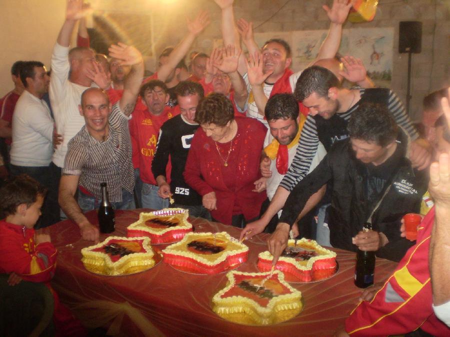 Squadra giallorossa al completo!